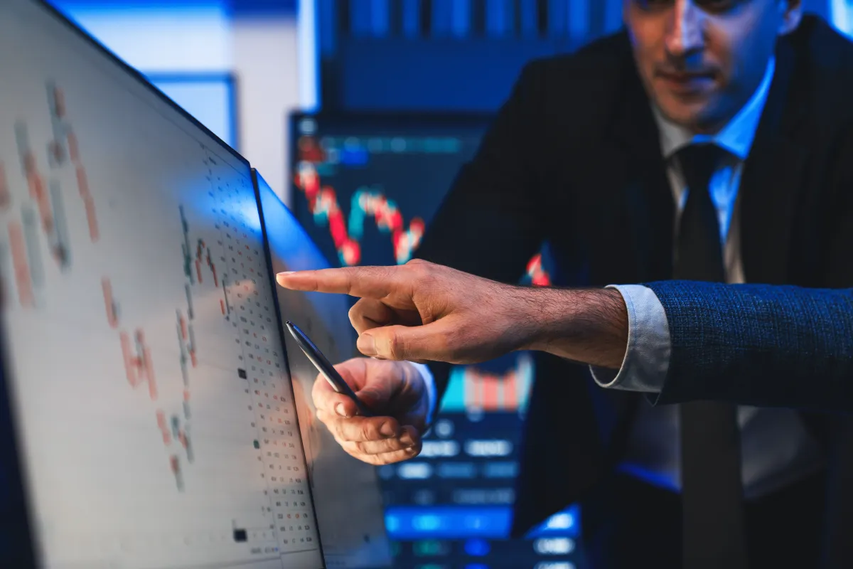 Time in the Market vs Timing the Market: What This Really Means for Day Traders